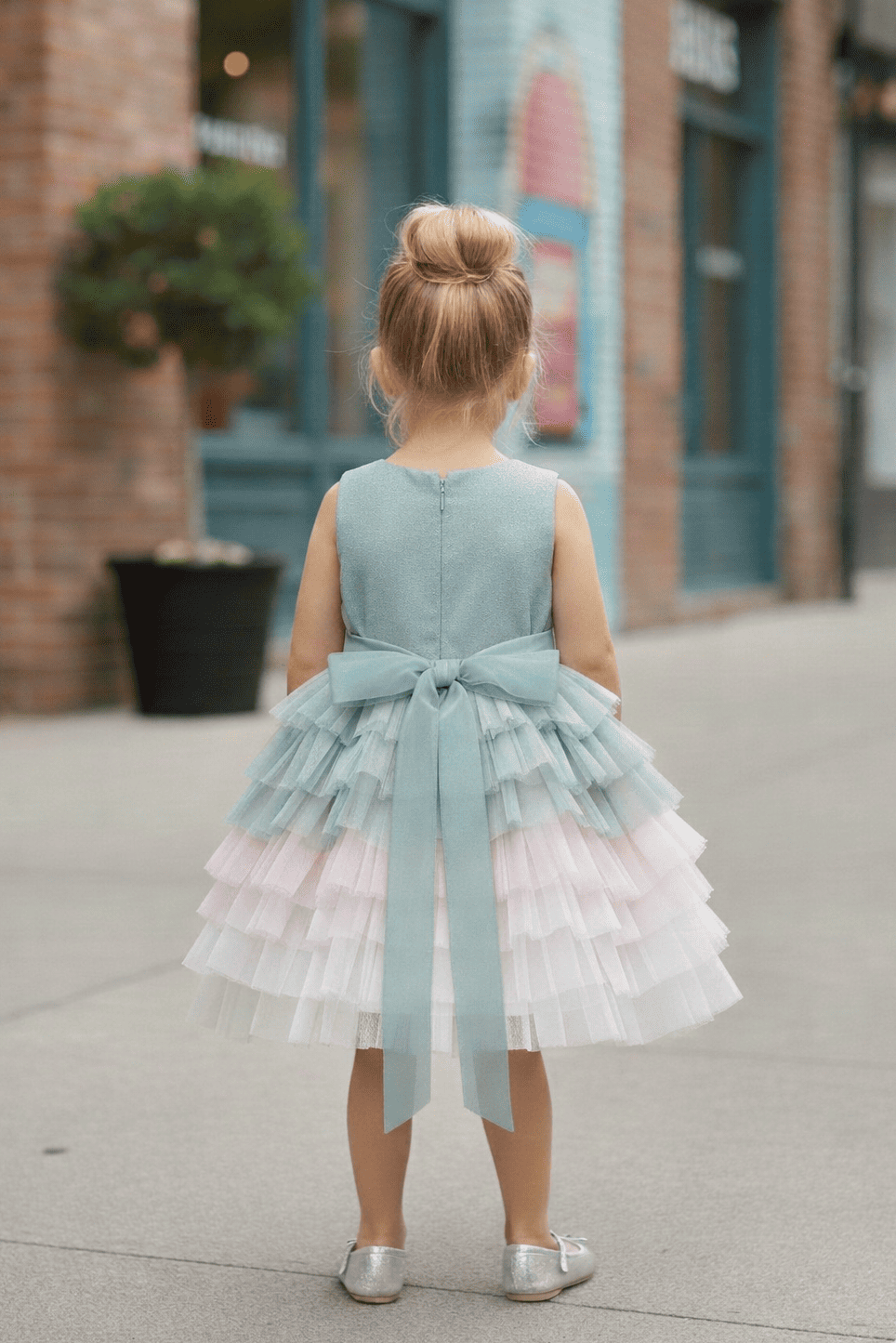 Vestido de arras verde y rosa