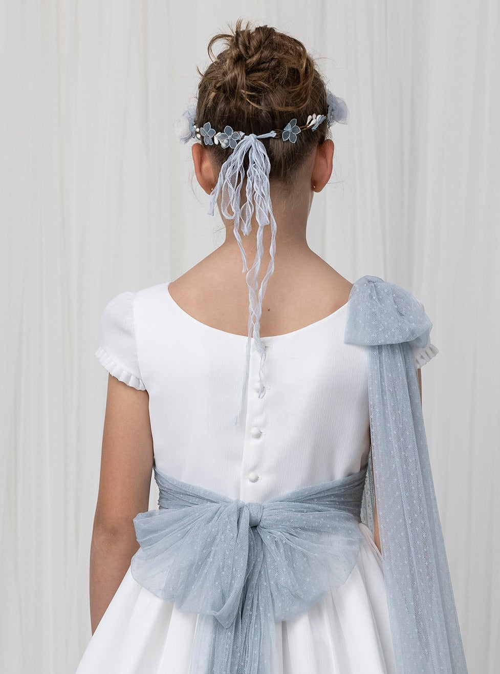 Vestido de comunión ( con lazo rosa)