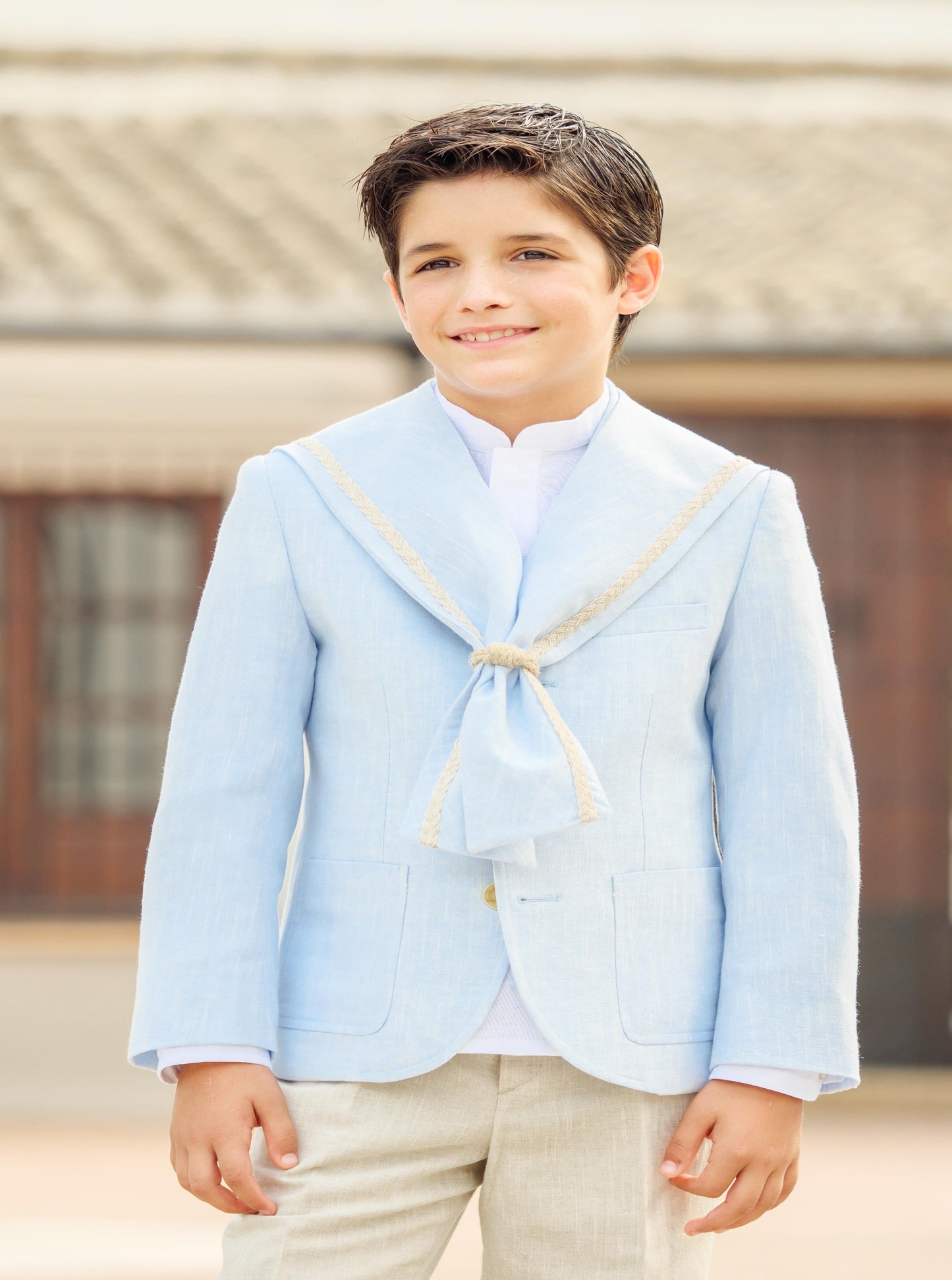 Traje comunión niño con capelina. Varones 2024