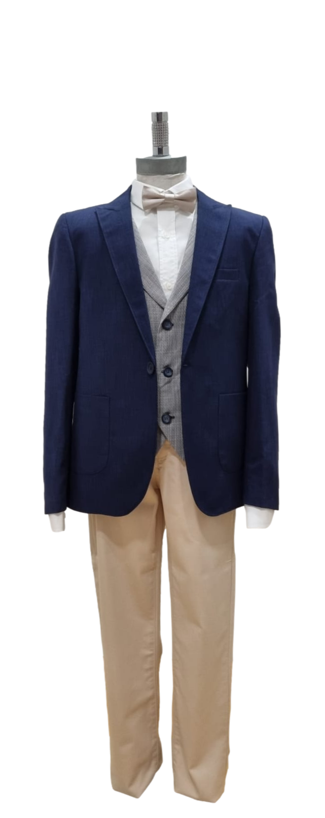 Traje de niño con chaleco