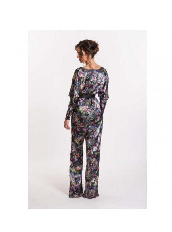 Printed jumpsuit with sleeves