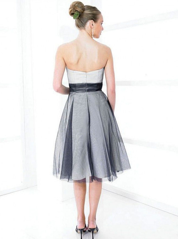 Vestido corto de fiesta de tul