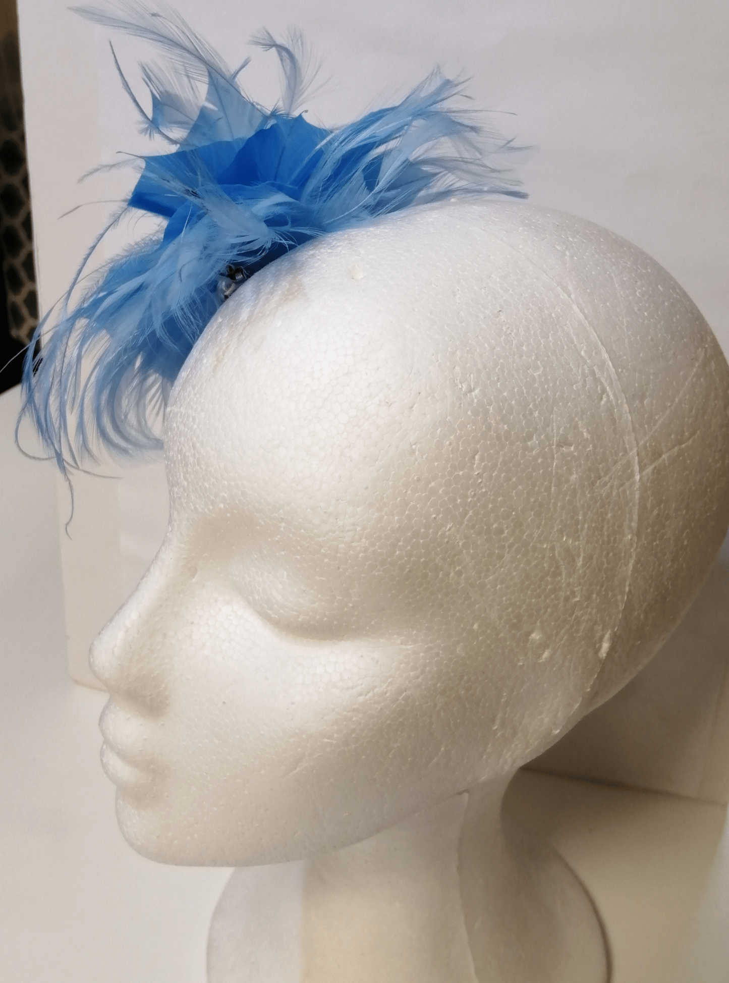 Tocado pequeño azul cielo