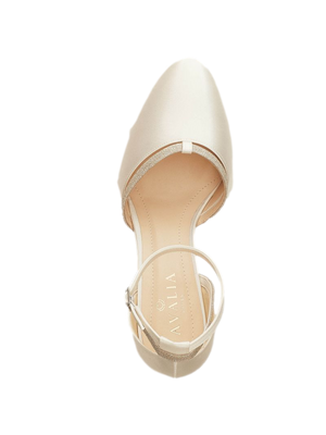 Zapato de novia con correa de tobillo