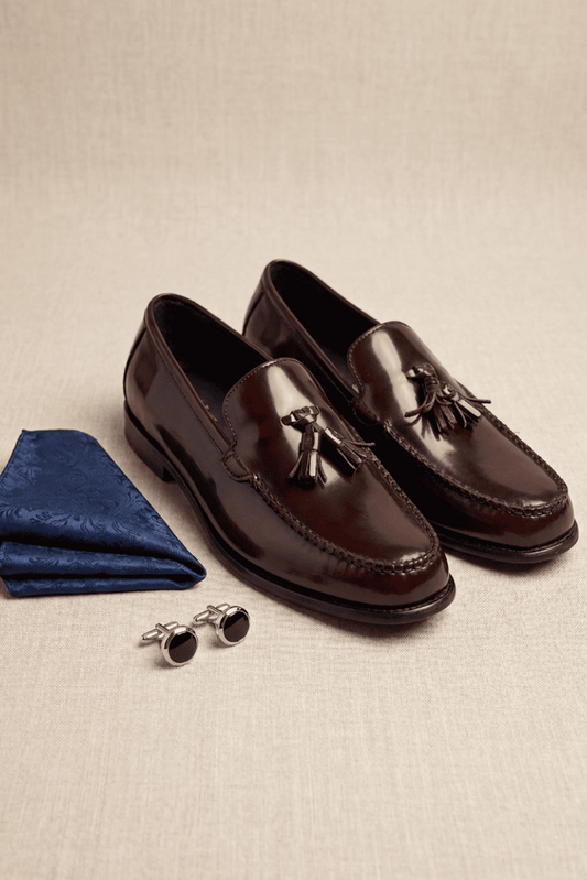 Mocasines de vestir burdeos con borlas