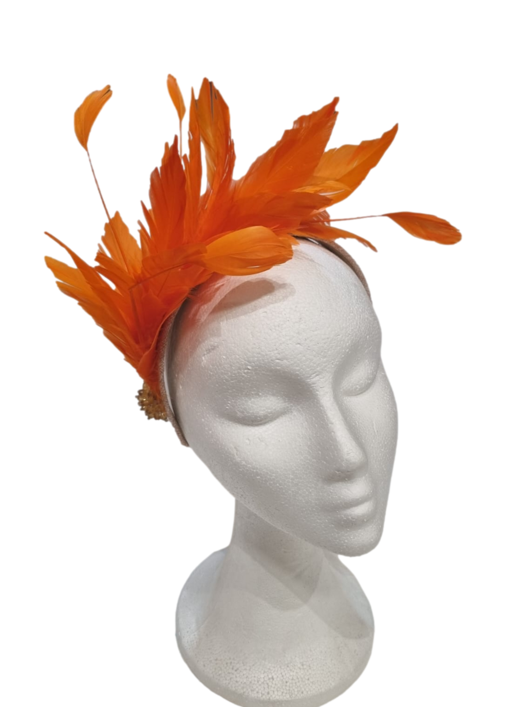 Diadema con plumas naranjas