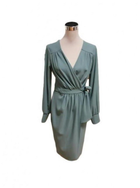 Vestido de cóctel con mangas